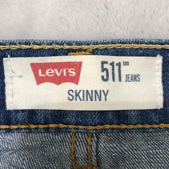 Levi shorts - Picture 3 of 3